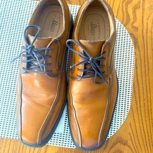 Bass dress shoes